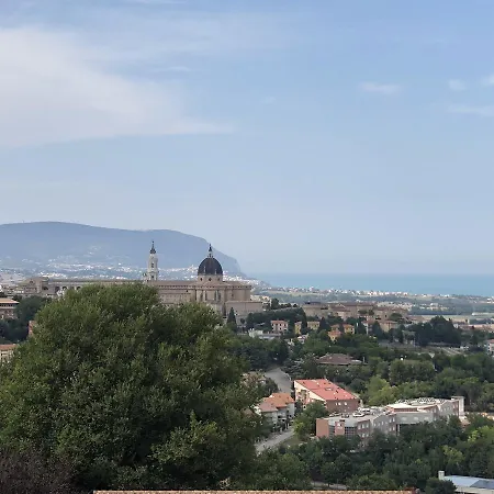 La Collina 3* Loreto